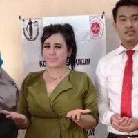 video-mesum-mirip-selebgram-ratu-entok-dengan-driver-ojol-beredar