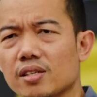 mengeluh-soal-orang-yang-membaca-buku-bajakan-tere-liye-justru-dikritik-netizen