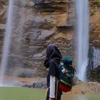 curug-kembar-cihideung-sukabumi-surga-tersembunyi-yang-menguji-adrenalin