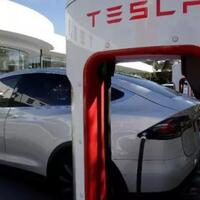 china-perintahkan-tesla-recall-734-mobil-model-3-ada-apa