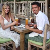 chris-smalling-dan-istri-ngaku-lihat-ufo-yakin-bukan-halusinasi