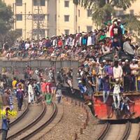 bertaruh-banyak-nyawa-di-angkutan-umum-kereta-api-atau-kereta-manusia