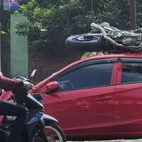 honda-brio-gendong-motor-cbr250rr-diatapnya-cerita-aslinya-gimana-sih