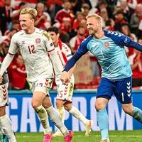 demi-eriksen-denmark-pun-akhirnya-lolos-dari-fase-grup-euro-2020