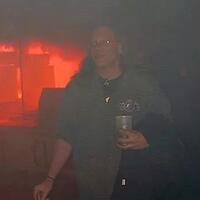 menyulut-kebakaran-kembang-api-di-konser-musik-station-nightclub