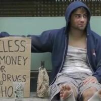 homeless-para-bule-kayak-orang-camping-sedangkan-di-indonesia