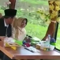 pernikahan-konsep-unik-pandemi-covid-19-resepsi-di-bus-keliling-anti-pembubaran