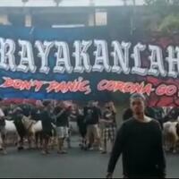 viral-kerumunan-warga-giring-kambing-tanpa-prokes-rayakanlah-corona-go-away