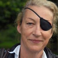 mengenal-marie-colvin-wartawan-perang-wanita