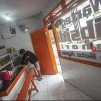 reaksi-abang-ojol-boleh-di-warteg-cuma-20-menit-makan-doang-cukupselonjoran-gimana