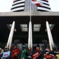 bupati-bintan-ditetapkan-tersangka-kasus-korupsi-cukai