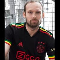 jersey-ketiga-afc-ajax-ini-terinspirasi-sekaligus-penghormatan-juga-untuk-bob-marley