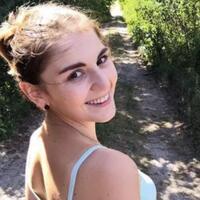 10-potret-anna-ananikova-proplayer-cantik-asal-rusia-yang-banyak-menjuarai-turnamen
