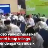 para-santri-tutup-telinga-saat-diputar-musik-di-area-vaksin-begini-komentar-netizen