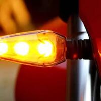 lampu-sein-kiri-tapi-belok-kanan-produsen-motor-harus-berinovasi