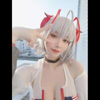 satu-lagi-karya-cosplay-yang-bakal-membuatmu-meleleh-karakter-w-dari-arknights