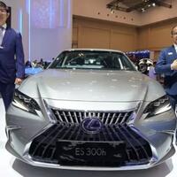 kenalan-sama-the-new-lexus-es-300h--baterai-kecil-performa-besar
