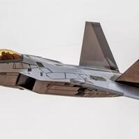 apakah-f-22-raptor-sedang-menguji-coating-baru