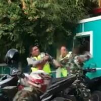 salah-paham-dijalan-seorang-anggota-tni-baku-hantam-dengan-2-polisi-di-ambon