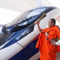 ri-disalip-laos-negara-pertama-punya-kereta-cepat-di-asean