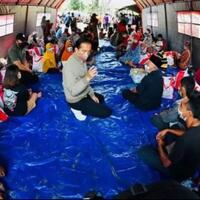 cerita-warga-ke-jokowi-soal-ngerinya-detik-detik-gunung-semeru-erupsi