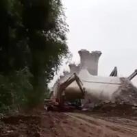 viral-tiang-kereta-cepat-timpa-ekskavator-bos-kcic-murka