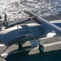 mq-25-stingray-menyelesaikan-uji-coba-pertama-di-kapal-induk