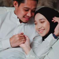 hebat-karena-diservice-cewe2-cantik-ini-inilah-timnas-indonesia-dan-para-pasangannya