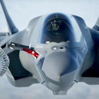 si-adik-kesayangan-atau-si-anak-sultan--pelanggan-anonim-memesan-varian-khusus-f-35