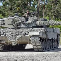 mengapa-tank-menggunakan-roda-rantai