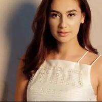 bikin-salfok-3-artis-presenter-yang-cantik-dan-seksi-terkanal-pada-jamannya