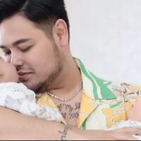 selain-ivan-gunawan-deretan-seleb-ini-juga-adopsi-boneka-arwah