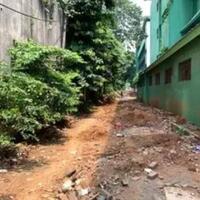 sumur-resapan-terbengkalai-di-salemba-ancam-keselamatan-pengguna-jalan-yang-melintas