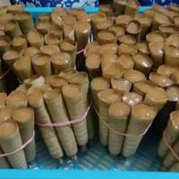 bukan-pakai-daun-pisang-beberapa-panganan-ini-dibungkus-dengan-daun-kelapa