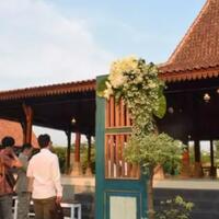 bikin-sebel-kenapa-sih-tempat-tempat-ini-ada-tukang-parkirnya