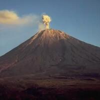 mengenal-semeru-gunung-suci-umat-hindu-dan-masyarakat-jawa