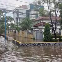 banjir-jakarta-tak-surut-dalam-6-jam-wagub-dki-a-riza-patria-ungkap-kemungkinannya