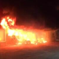 amuk-massa-dan-pembakaran-diskotek-double-o-sorong-11-tewas-terbakar-1-dibacok
