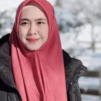 guru-besar-uin-surabaya-sebut-fenomena-oki-setiana-dewi-sedang-menggejala-ada-apa