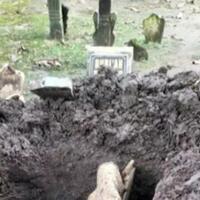 kembali-terjadi-pencurian-tali-pocong-ini-manfaatnya-menurut-mitos-kepercayaan