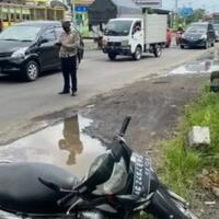 jalan-berlubang--truk-kembali-merenggut-nyawa-mengapa-jalan-kita-banyak-lubang