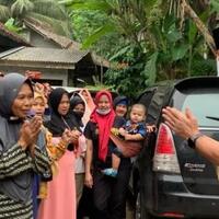 kembali-datang-ke-wadas-ganjar-minta-maaf-dan-dengarkan-keluhan-warga