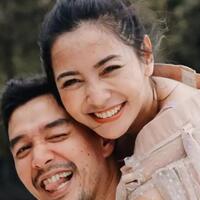 kebelet-pingin-nambah-momongan-hesti-purwadinata-melakukan-hal-tak-terduga-ini