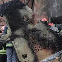 f-5-iran-menabrak-sebuah-sekolah-dua-pilot-dan-satu-warga-sipil-meninggal-dunia
