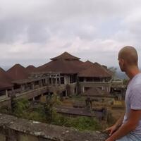 the-power-of-klenik-diviralin-bule-tapi-yang-dapat-view-gedhe-vlogger-indonesia