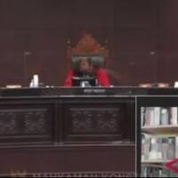 gugat-uu-pemilu-hakim-mk-tegur-jaya-suprana-pak-jaya-lain-kali-kalau-hakim-masuk