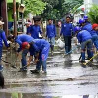 pasukan-biru-menanti-upah-sesuai-ump-dki-2022