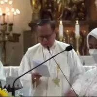 stafsus-jokowi-ayu-kartika-menikah-di-katedral-jakarta-dipimpin-uskup-suharyo