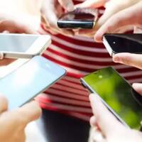 8-aktivitas-yang-paling-sering-dilakukan-di-smartphone-dari-chating-sampai-gaming