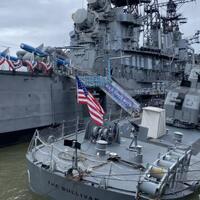 bersamaan-dengan-tenggelamnya-rts-moskva-kapal-uss-the-sullivans-juga-ikut-tenggelam